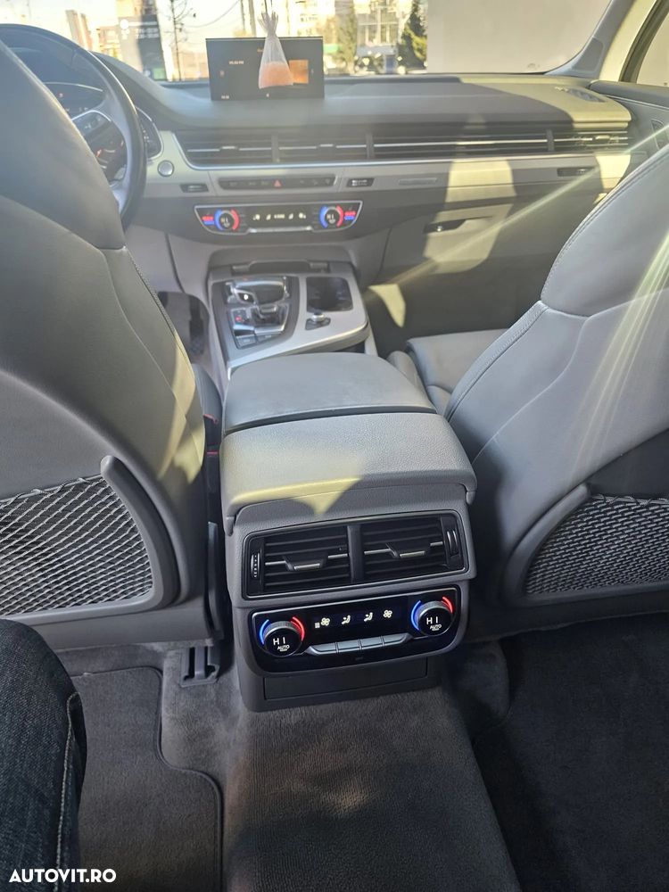 Audi Q7 3.0 TDI Quattro Tiptronic - 6