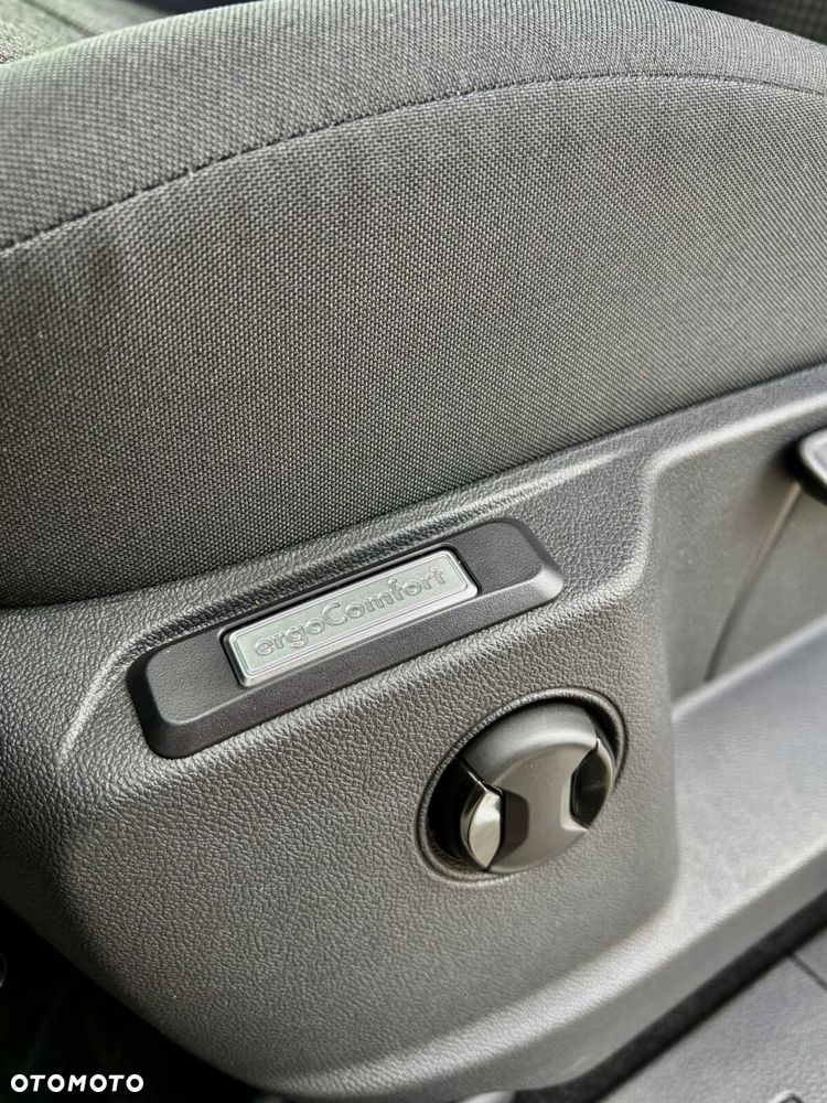 Volkswagen Caddy Cargo silnik: 2,0 l TDI EU6 SCR  75 kW skrzynia biegów: manualna 6 -biegowa rozstaw osi: 2755 mm - 20