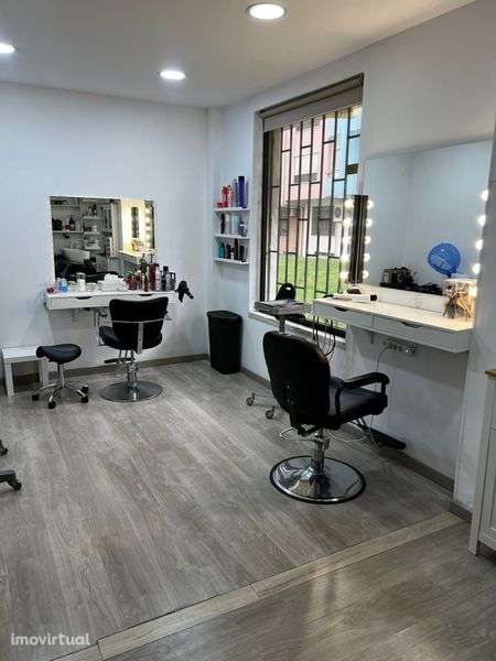 Salão de cabeleireiro - Grande imagem: 2/3
