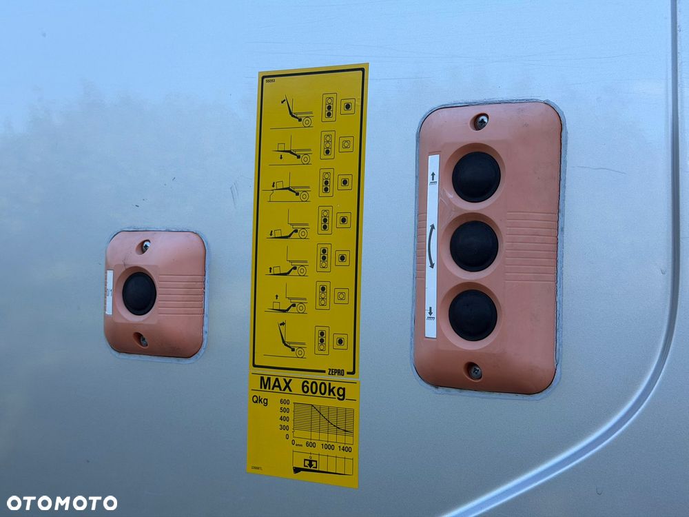 Ford Transit - 10