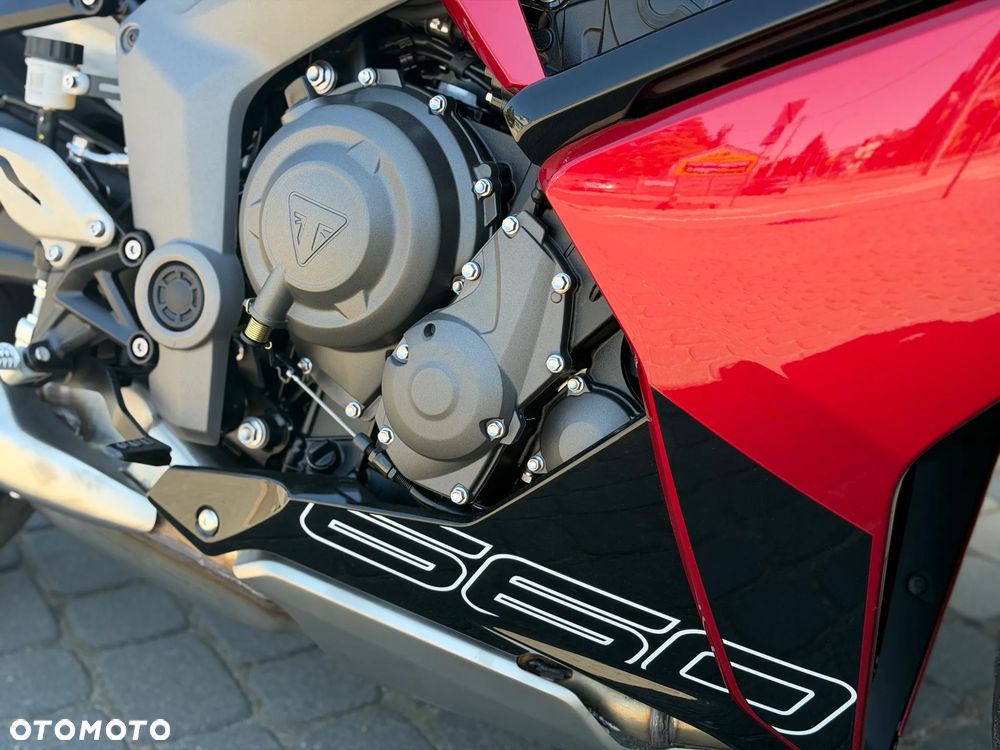 Triumph Daytona - 6