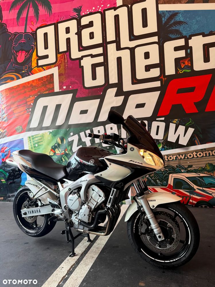 Yamaha FZ - 10