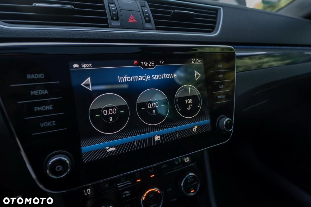 Skoda Superb 2.0 TSI 4x4 DSG Sportline - 22