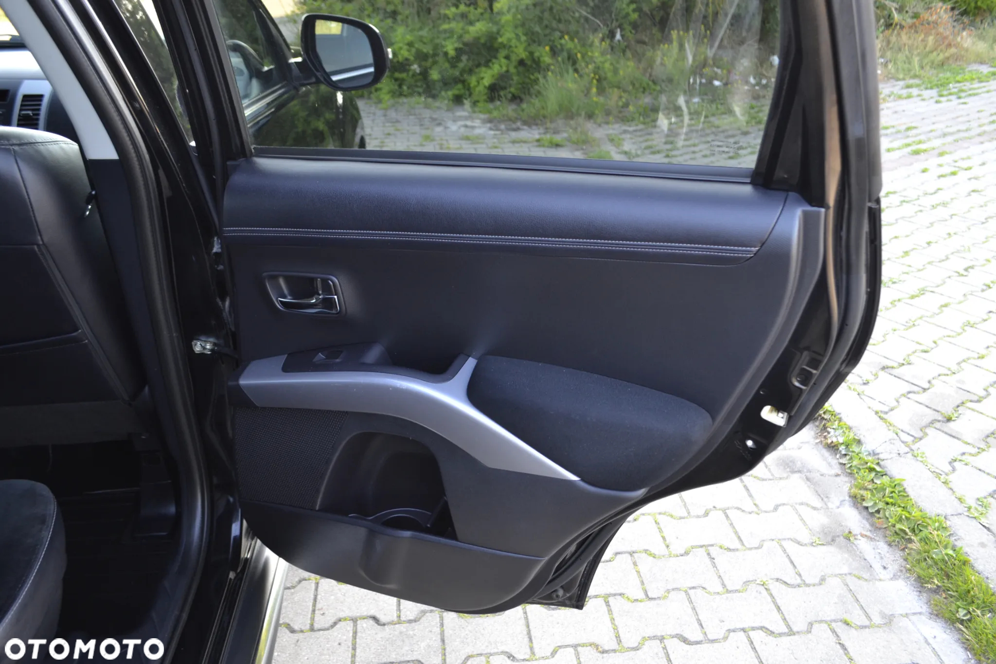 Mitsubishi Outlander 2.0 Intense 2WD EU5 - 19