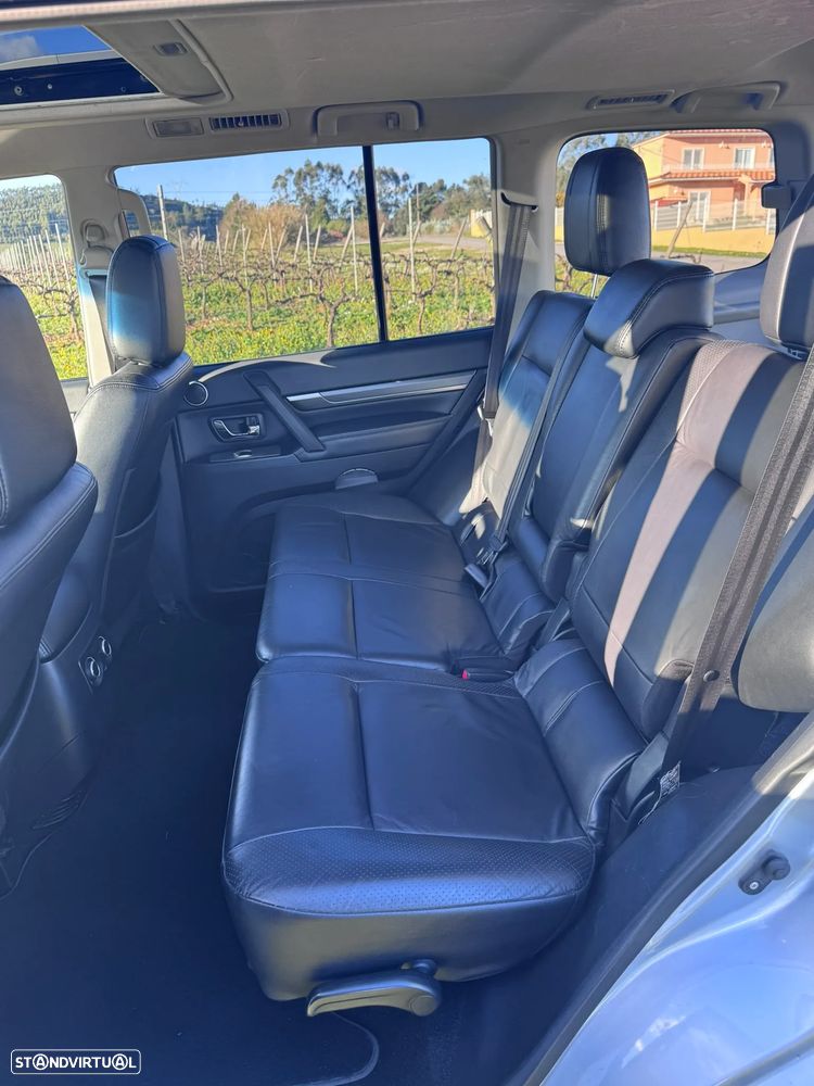 Mitsubishi Pajero 3.2 DI-D Auto Instyle - 10
