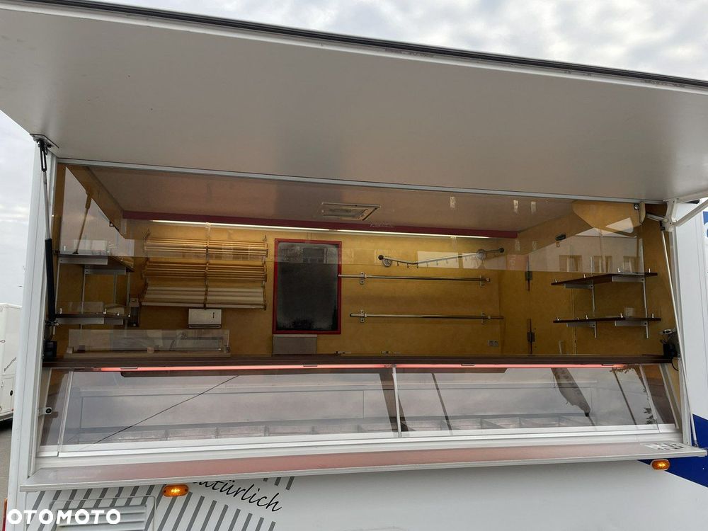 Mercedes-Benz Sprinter - 25
