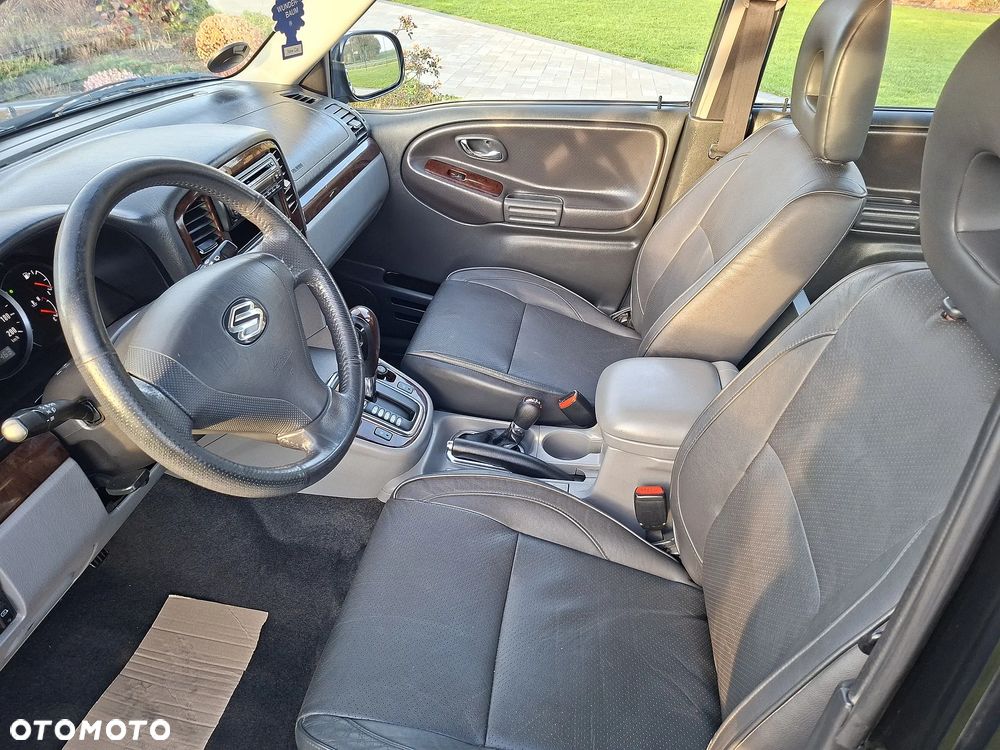 Suzuki Grand Vitara V6-2.5 Automatik Limited - 15