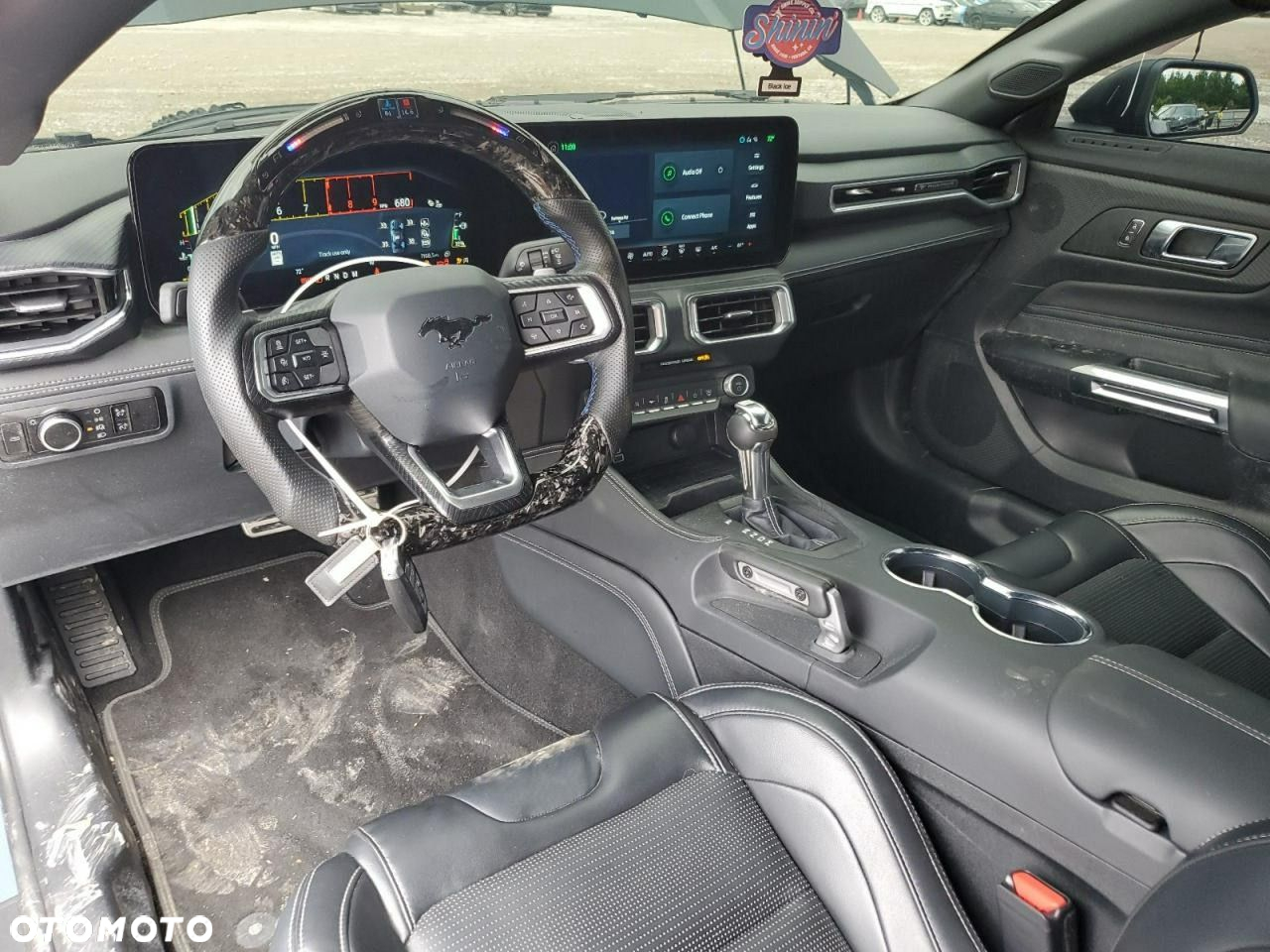 Ford Mustang - 8