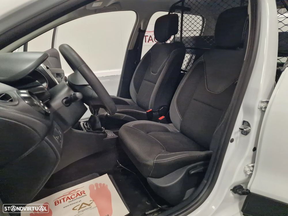 Renault CLIO SOCIETE 1.5 DCI 90CV GPS IVA DEDUTIVEL - 42