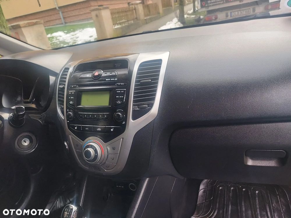 Hyundai ix20 1.6 CRDi UEFA EURO 2012 Edition - 19