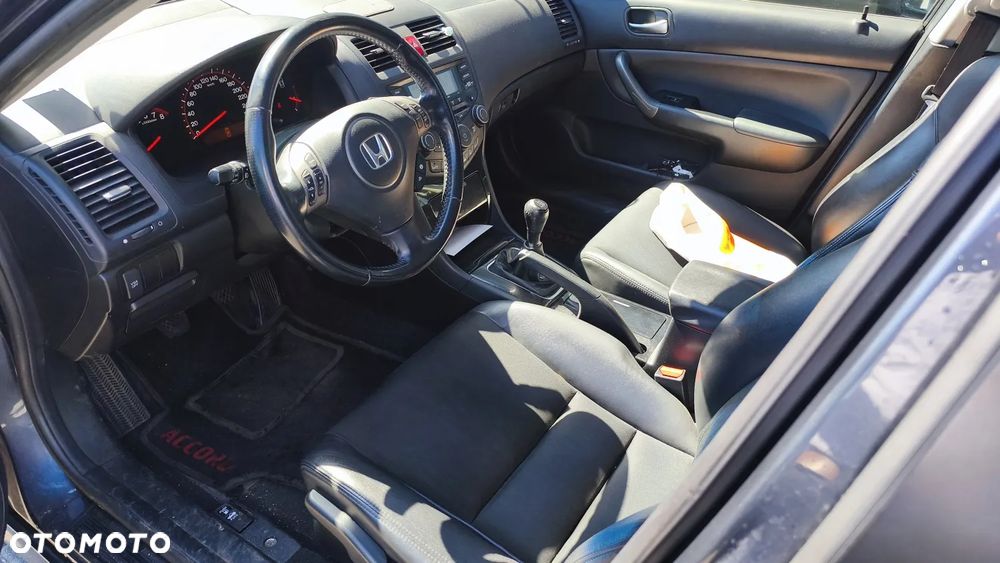 Honda Accord 2.0 Sport - 6