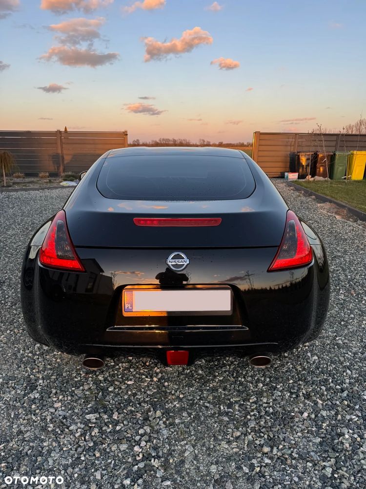 Nissan 370 Z - 10