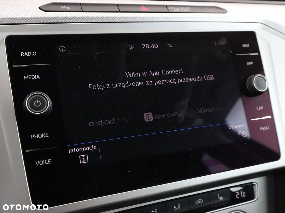 Volkswagen Passat - 25