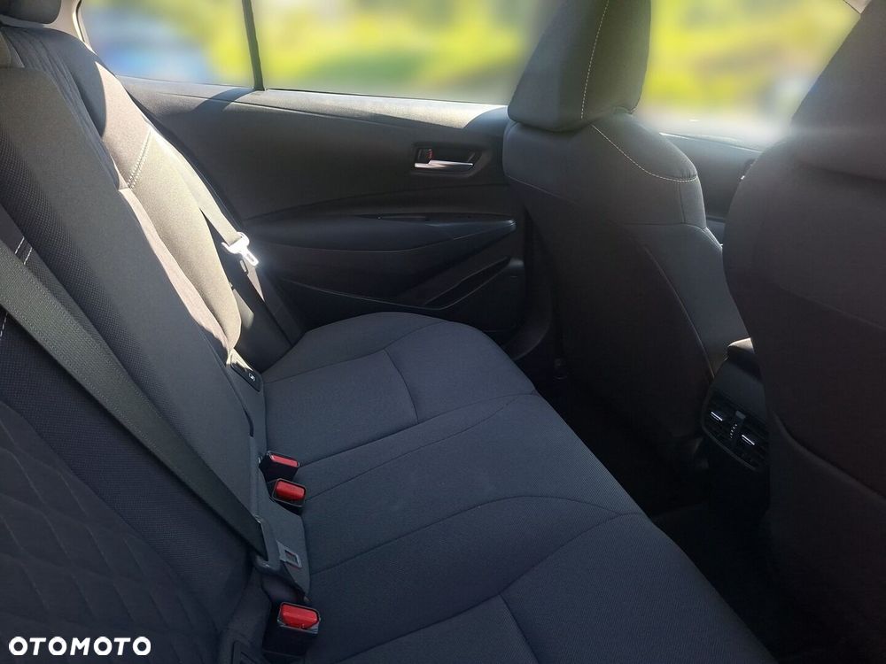Toyota Corolla - 10
