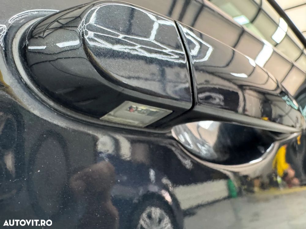 BMW Seria 3 320d Aut. Edition Exclusive - 16