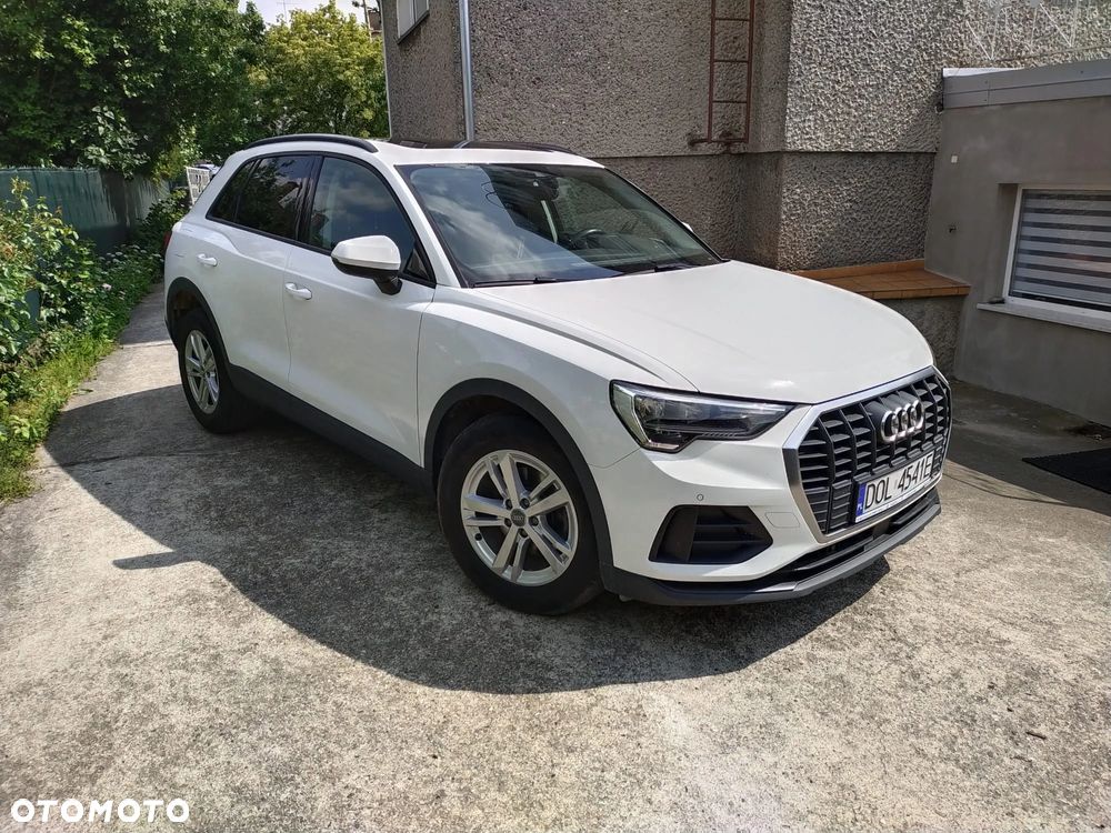 Audi Q3 2.0 TDI S tronic design - 16