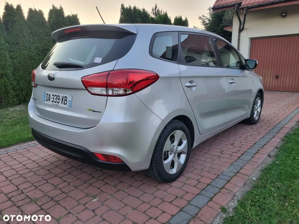 Kia Carens 1.7 CRDi M 7os - 20