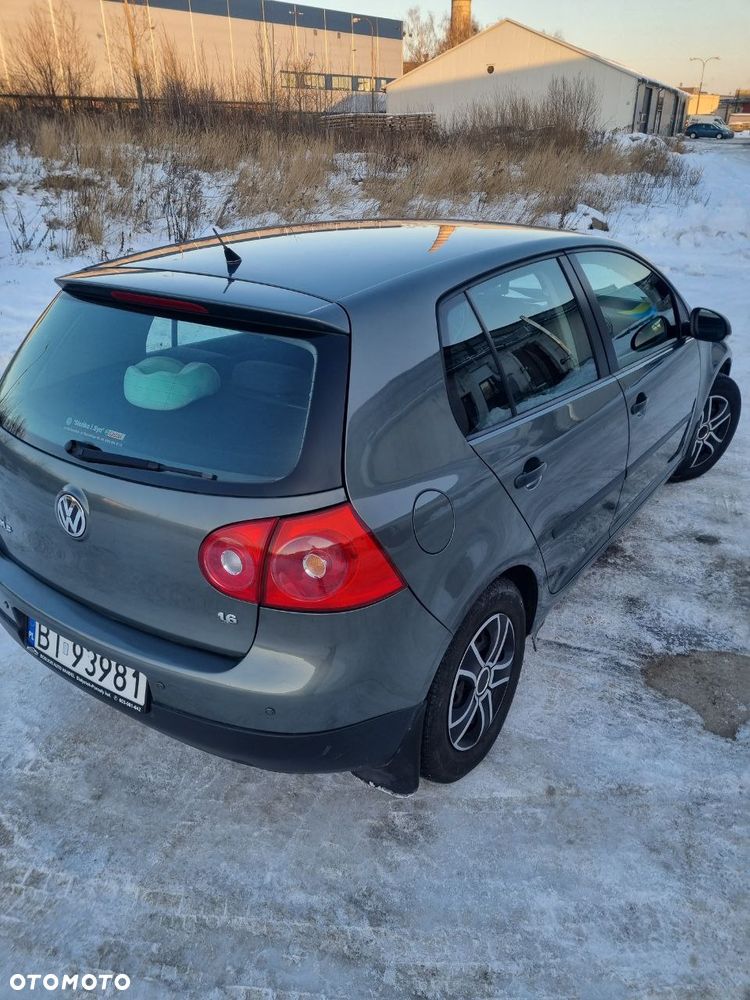 Volkswagen Golf 1.6 Trendline - 2
