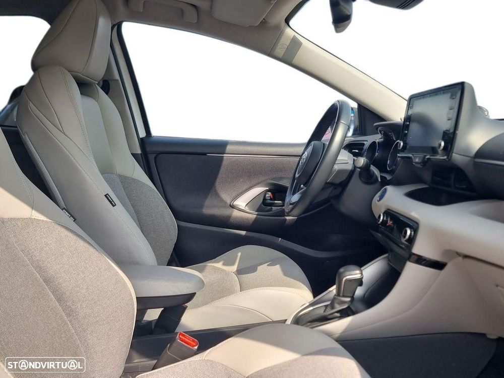 Toyota Yaris - 7