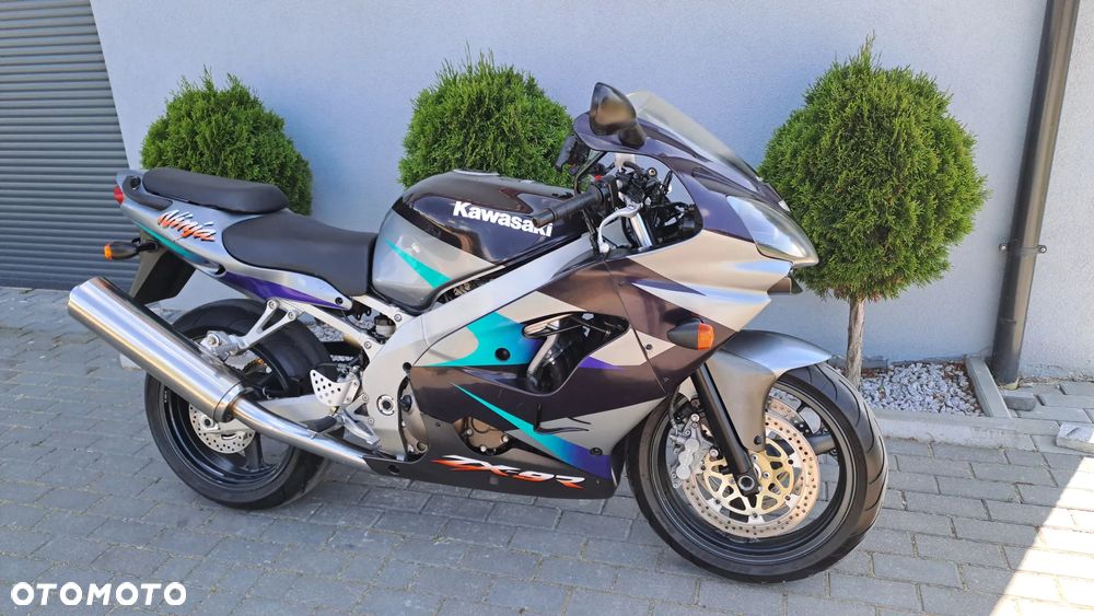 Kawasaki ZX - 3