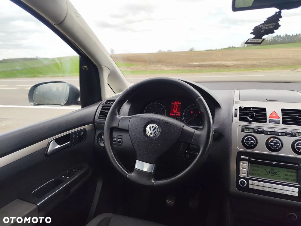 Volkswagen Touran 1.9 TDI Highline - 17