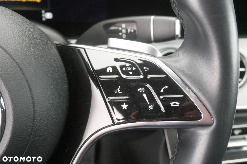 Mercedes-Benz Klasa E - 28