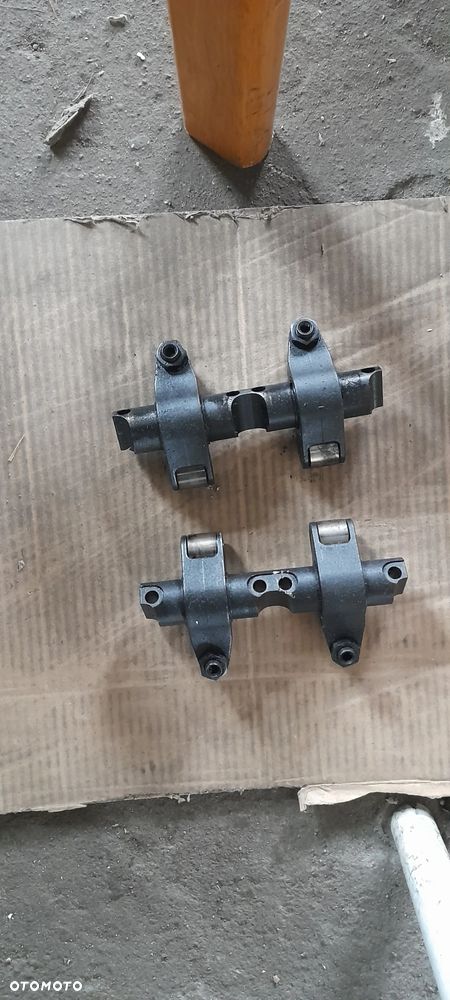 audi passat 1.9 TDI  Dźwigienki pompowtryskiwaczy - 1