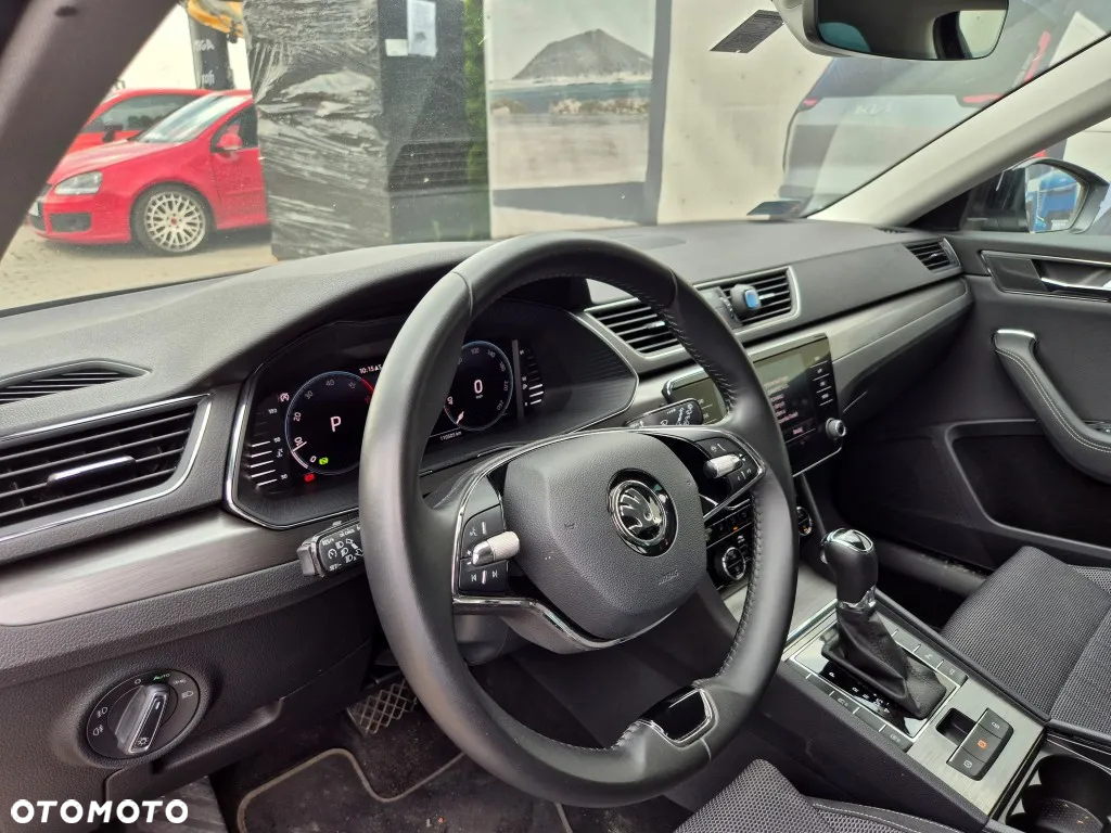 Skoda Superb 2.0 TDI SCR Style DSG - 16