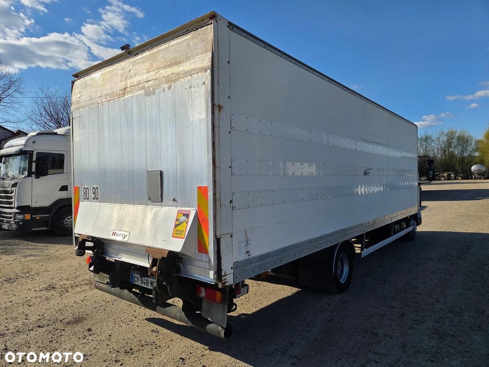 Renault Midlum 220 Atego Scania - 31