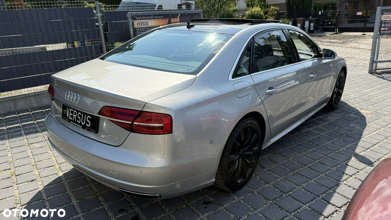 Audi A8 - 7