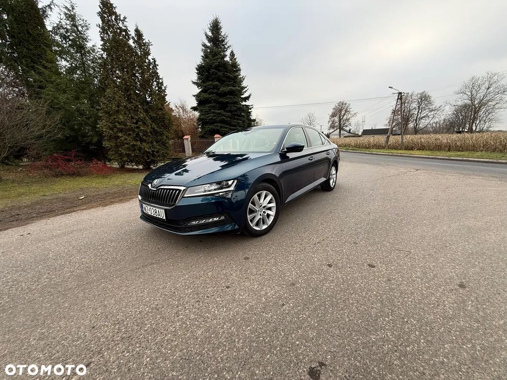 Skoda Superb 2.0 TDI SCR Ambition - 2