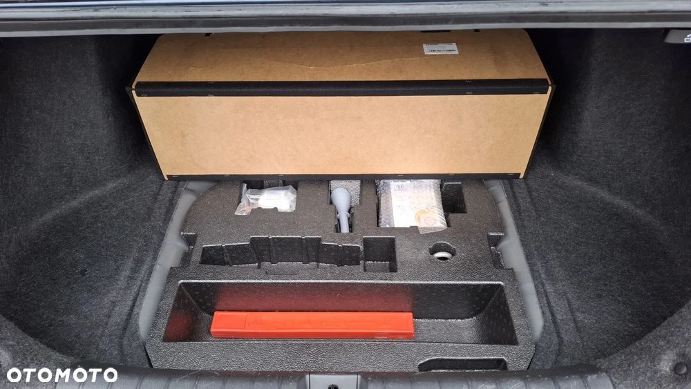 Honda Civic 1.5 i-VTEC Turbo CVT Elegance - 27