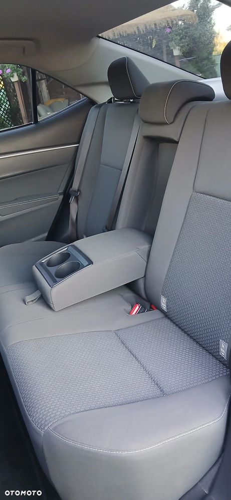 Toyota Corolla 1.6 Comfort - 13