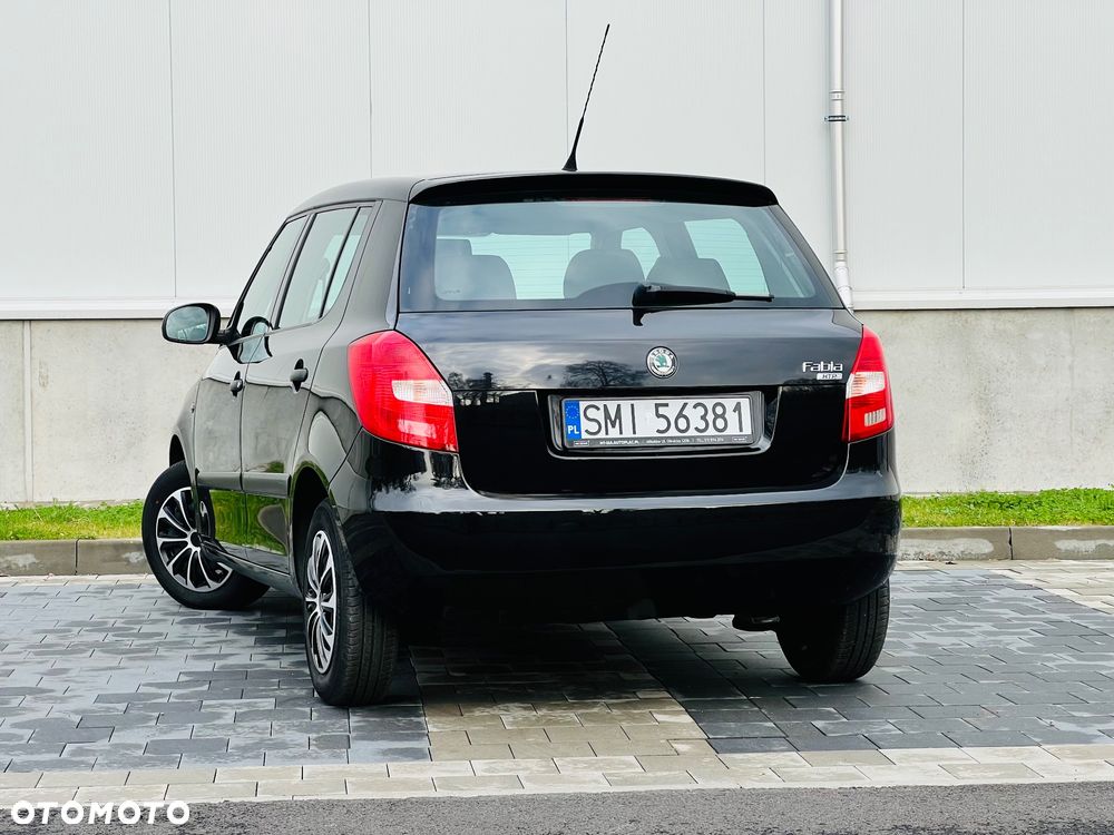Skoda Fabia 1.2 HTP Ambiente - 16