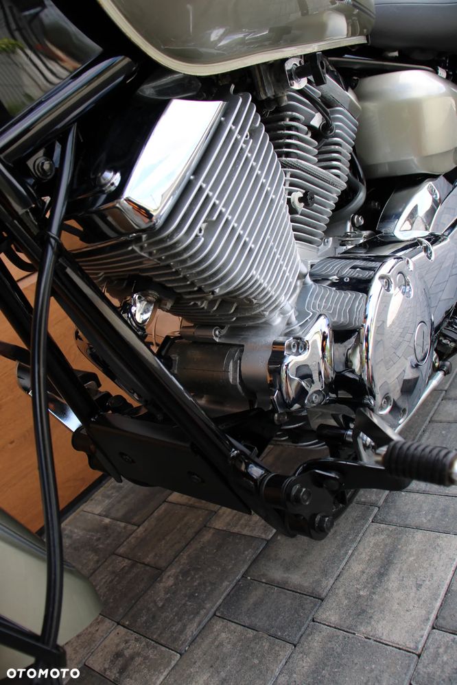 Yamaha XVS - 21