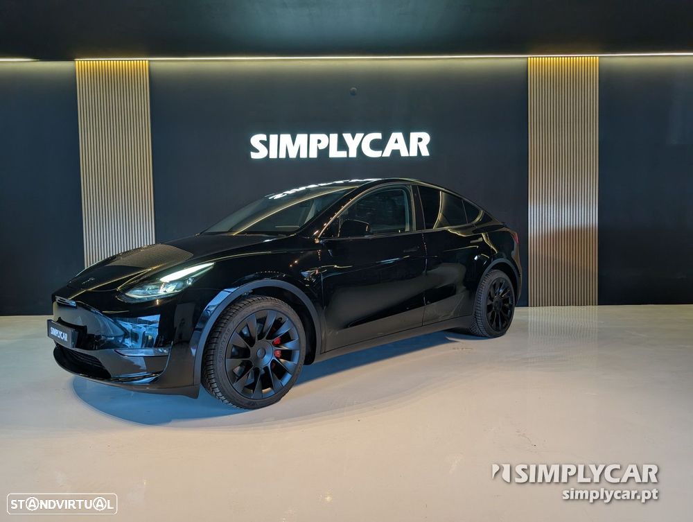 Tesla Model Y - 2