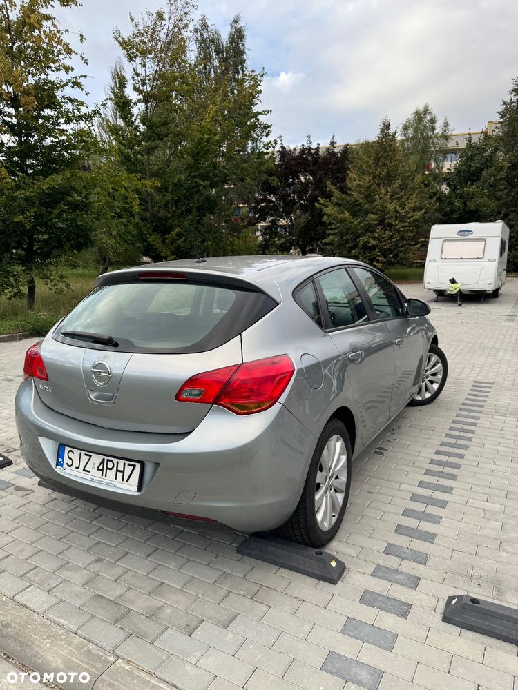 Opel Astra 1.6 - 4