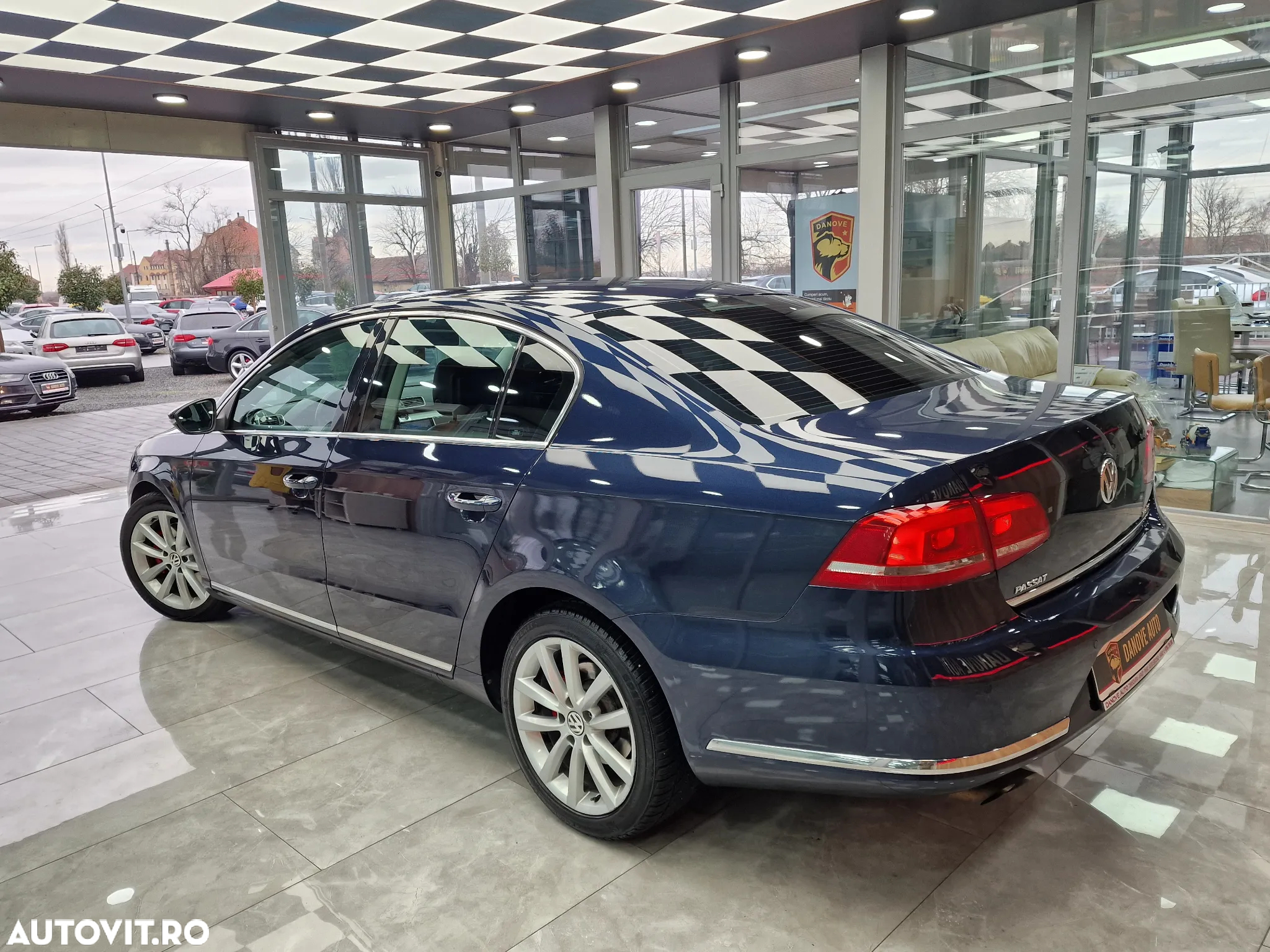 Volkswagen Passat 2.0 TSI DSG Exclusive - 10