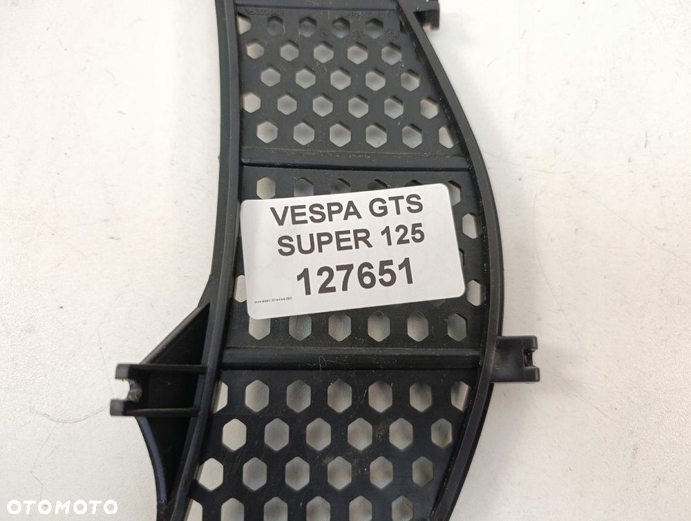 PIAGGIO VESPA GTS 125 KRATKA WYPEŁNIENIE WLOT - 6