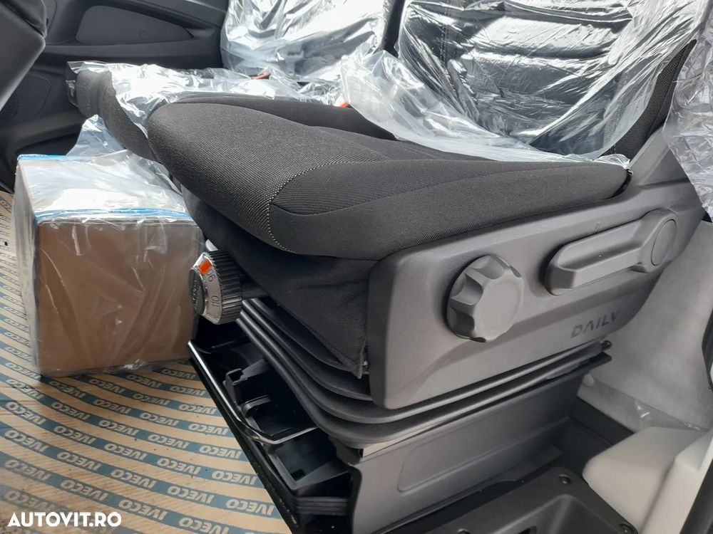Iveco Daily 35S18H Auto transport Style & ComfortPack - 33