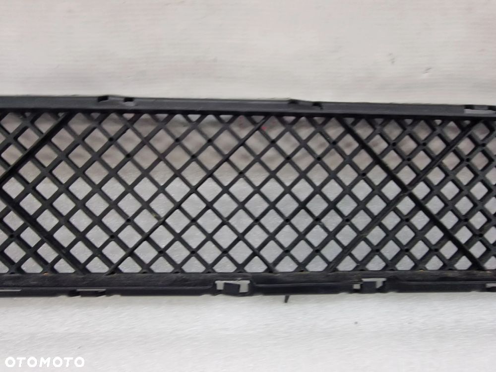 BMW E84 X1 10-15 KRATKA ŚRODKOWA , NR 51117303752 / 7303752 , NR AUKCJI KR520 - 7
