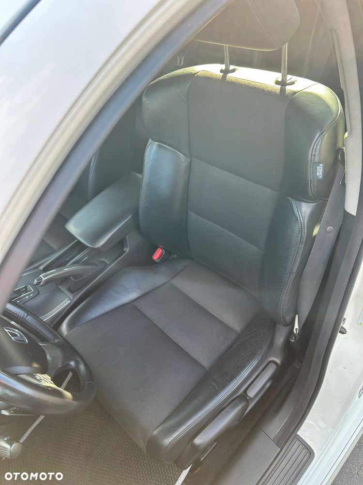 Honda Accord 2.4 Executive - 11