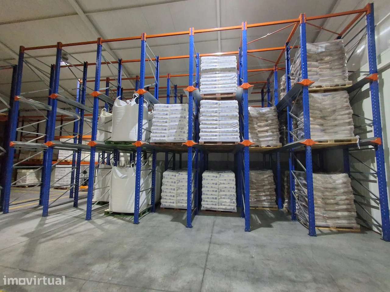 Armazém na Maia: 1.514 m² + 400m² logradouro | Racks e drive-in - Grande imagem: 5/20