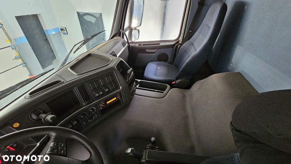 Volvo FMX 410 3 Strony Kiper 6x4 tylko 300000KM - 11