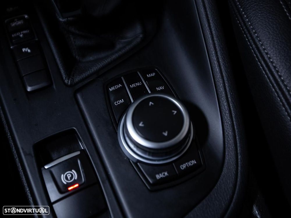 BMW X1 16 d sDrive Advantage Auto - 22
