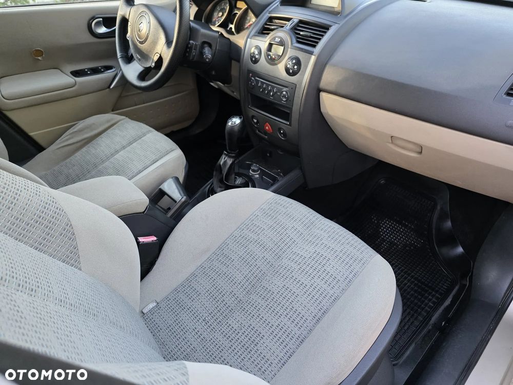 Renault Megane 1.6 16V Confort Dynamique - 12