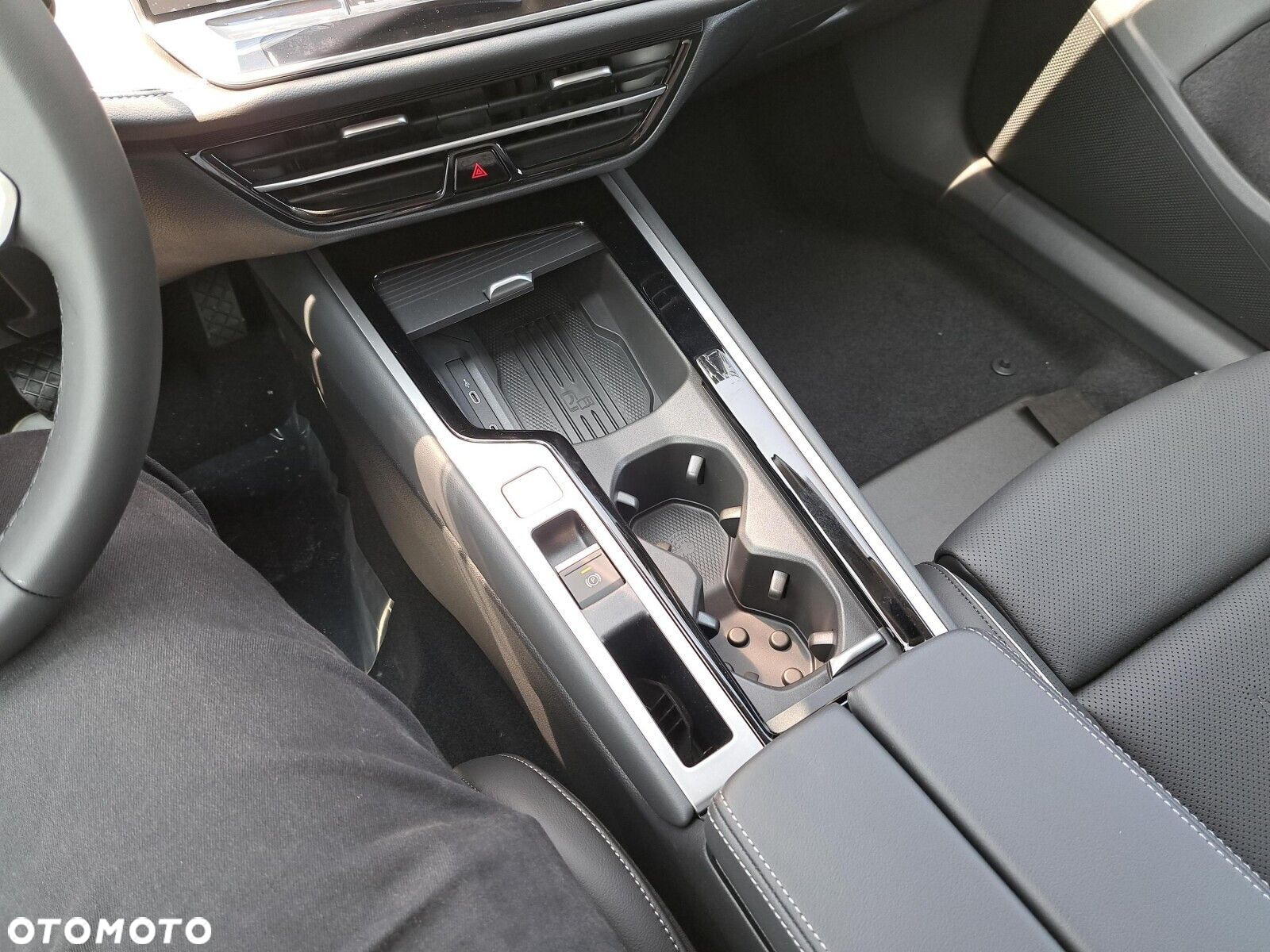 Volkswagen Passat 1.5 TSI EVO Elegance DSG - 20