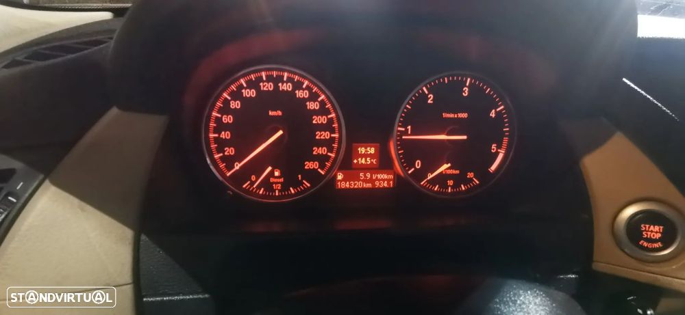 BMW X1 18 d sDrive - 7