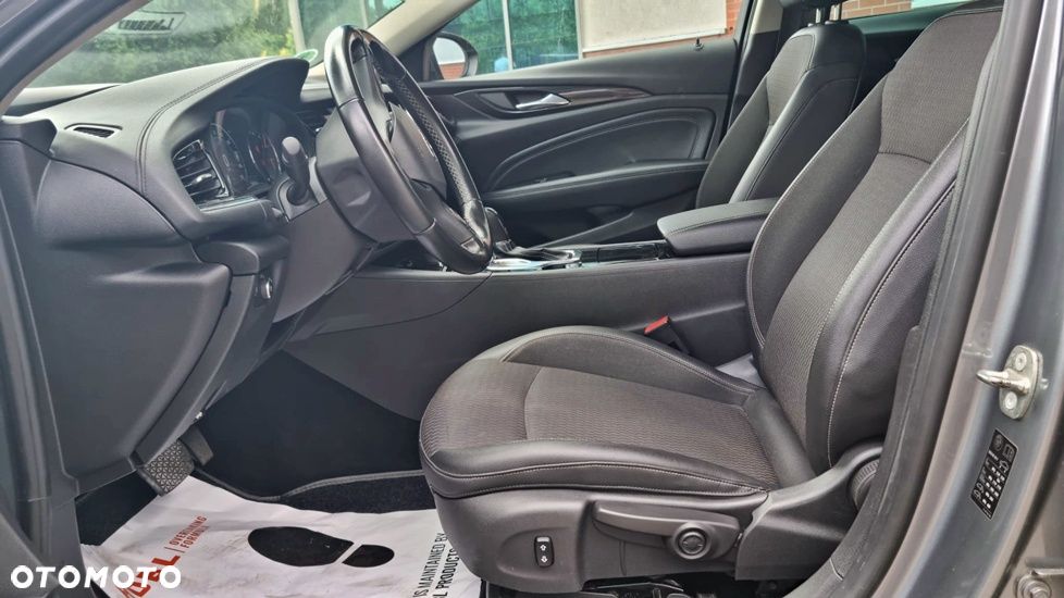 Opel Insignia 2.0 CDTI automatik Business Innovation - 19