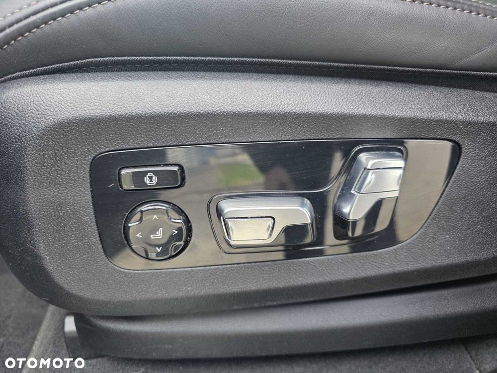 BMW X7 xDrive40i mHEV M Sport sport - 23